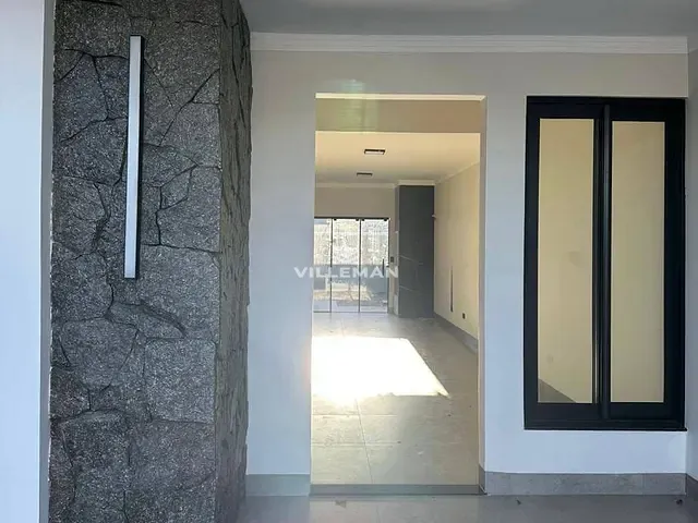 Casa com 156m² 3 quartos e 2 banheiros, à venda, no bairro Jardim Três Lagoas em Maringá