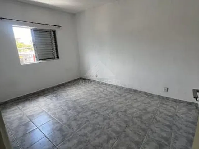 Casa com 250m² 6 quartos e 4 banheiros, à venda, no bairro Jardim São Judas em Mauá