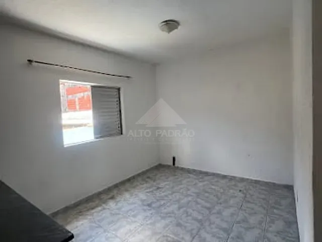 Casa com 250m² 6 quartos e 4 banheiros, à venda, no bairro Jardim São Judas em Mauá
