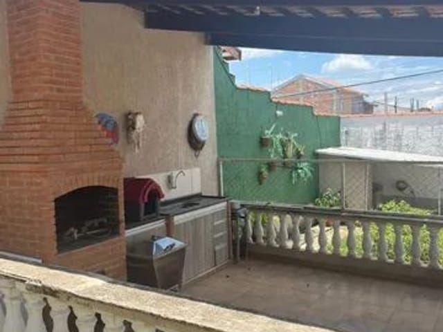 Casa com 250m² 2 quartos e 2 banheiros, à venda, no bairro Residencial Estoril em Taubaté