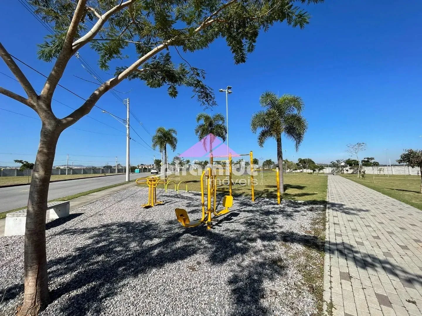 Casa, 4 quartos, 230 m² - Foto 44