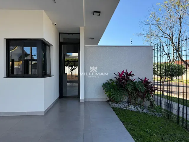Casa com 250m² 3 quartos e 3 banheiros, à venda, no bairro Jardim Guaporé em Maringá