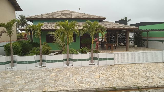 Casa 3 quartos e 3 banheiros, à venda, no bairro Morada da Praia em Bertioga