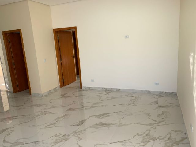 Casa com 250m² 3 quartos e 1 banheiro, à venda, no bairro Vila Suiça em Pindamonhangaba