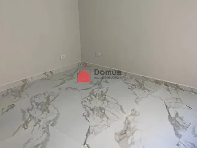 Casa com 250m² 3 quartos e 1 banheiro, à venda, no bairro Vila Suiça em Pindamonhangaba