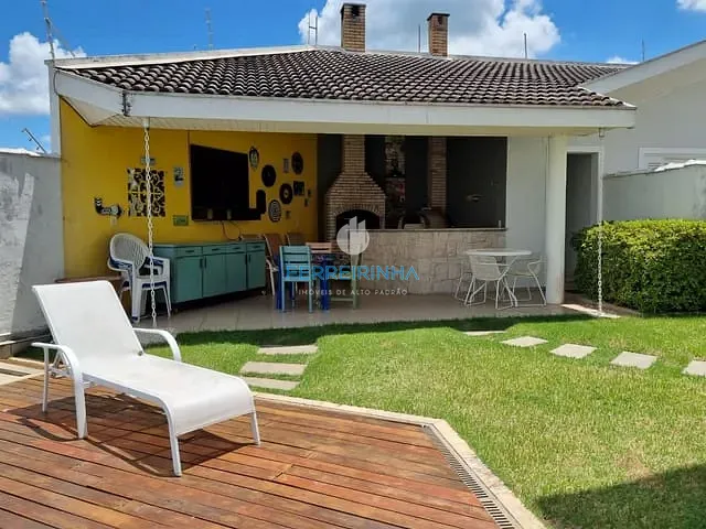 Casa com 658m² 4 quartos e 4 banheiros, à venda ou para alugar, no bairro Urbanova em São José dos Campos
