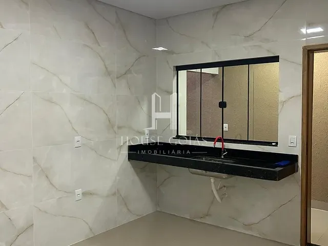 Casa com 180m² 2 quartos e 2 banheiros, à venda, no bairro Setor Campos em Santo Antônio de Goiás
