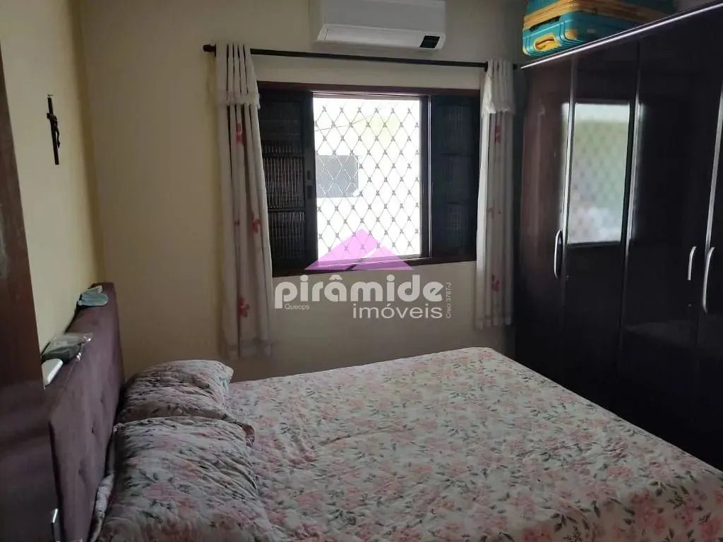 Casa, 3 quartos, 232 m² - Foto 8