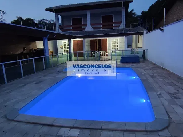 Casa com 304m² 3 quartos e 4 banheiros, à venda, no bairro Maranduba em Ubatuba