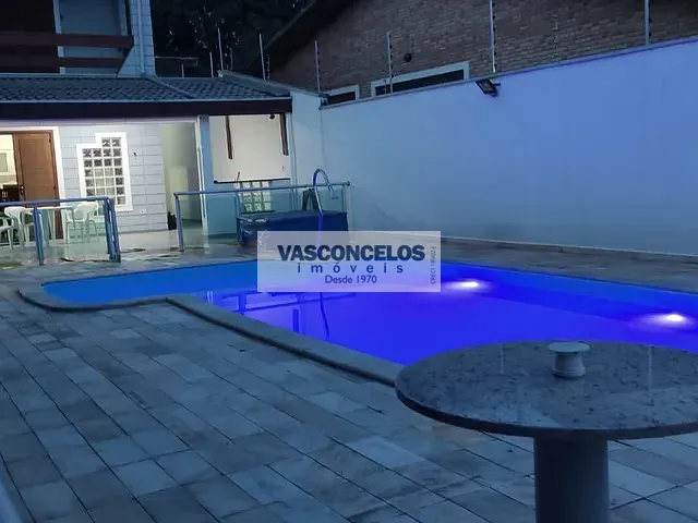Casa com 304m² 3 quartos e 4 banheiros, à venda, no bairro Maranduba em Ubatuba