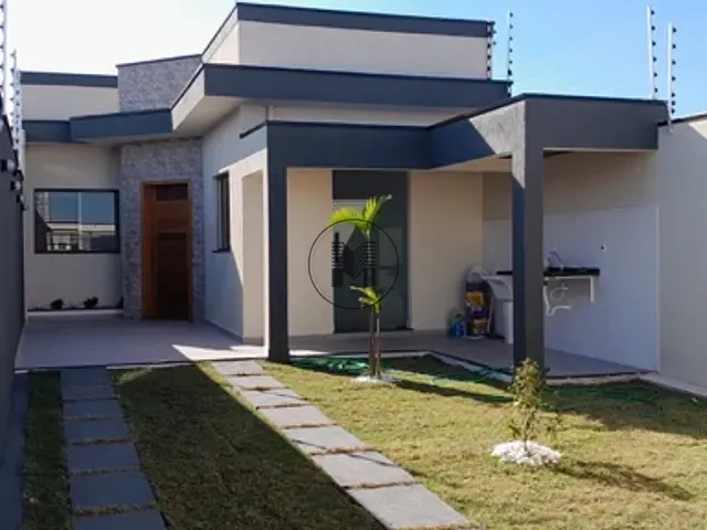 Casa 2 quartos e 2 banheiros, à venda, no bairro Areão em Taubaté