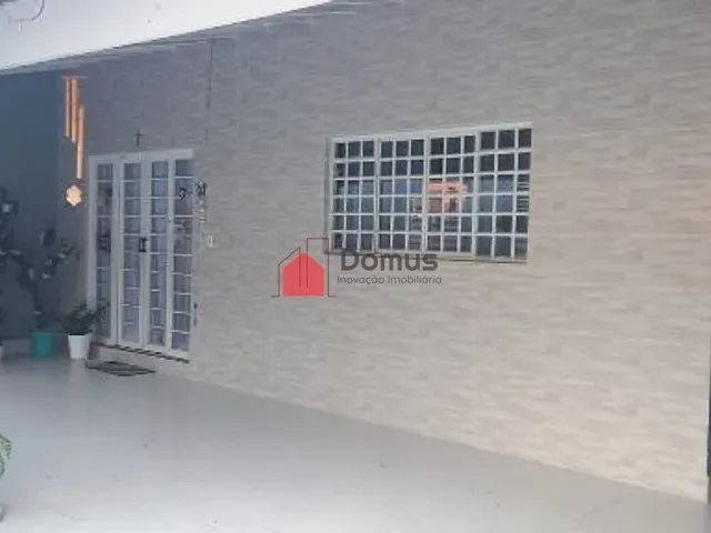 Casa com 250m² 2 quartos e 1 banheiro, à venda, no bairro Vila Suiça em Pindamonhangaba