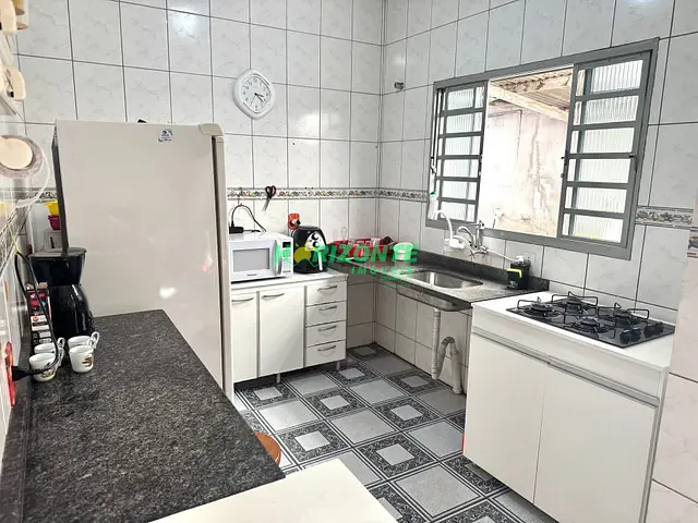 Casa com 240m² 4 quartos e 4 banheiros, à venda, no bairro Bosque dos Eucaliptos em São José dos Campos