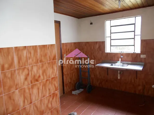 Casa com 250m² 3 quartos e 3 banheiros, à venda, no bairro Jardim Nova América em São José dos Campos