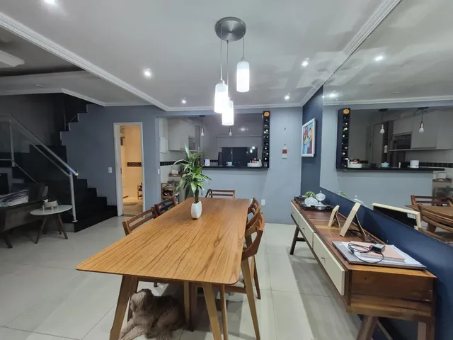 Casa com 450m² 4 quartos e 3 banheiros, à venda, no bairro Glória em Macaé