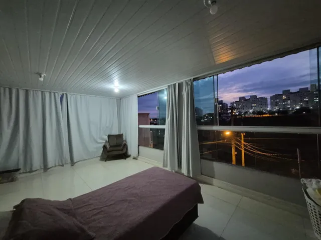 Casa com 450m² 4 quartos e 3 banheiros, à venda, no bairro Glória em Macaé