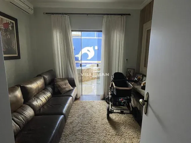 Casa 5 quartos e 4 banheiros, à venda, no bairro Parque da Gávea em Maringá