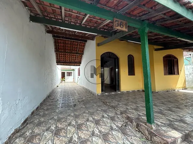 Casa 2 quartos e 2 banheiros, à venda, no bairro Parque São Luís em Taubaté