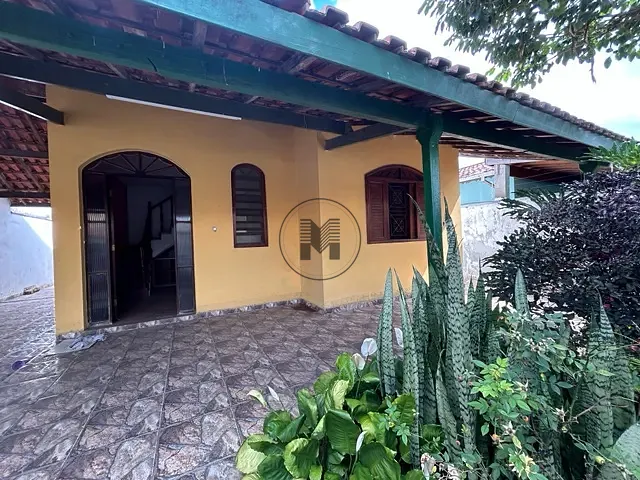 Casa 2 quartos e 2 banheiros, à venda, no bairro Parque São Luís em Taubaté