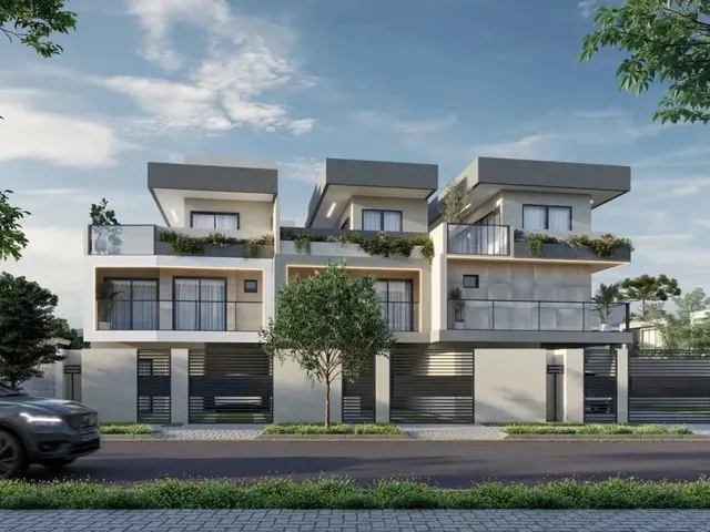 Casa 3 quartos e 5 banheiros, à venda, no bairro Água Verde em Curitiba