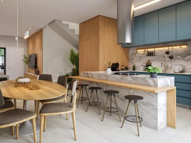 Casa 3 quartos e 5 banheiros, à venda, no bairro Água Verde em Curitiba