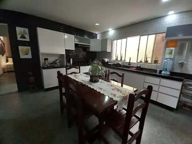 Casa com 250m² 3 quartos e 2 banheiros, à venda, no bairro Aliança em Ribeirão Pires