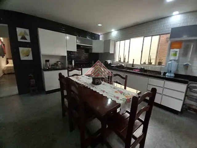 Casa com 250m² 3 quartos e 2 banheiros, à venda, no bairro Aliança em Ribeirão Pires