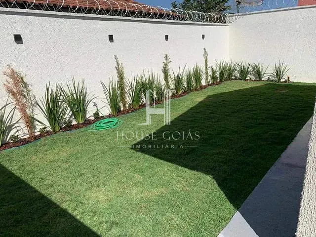 Casa com 264m² 3 quartos e 1 banheiro, à venda, no bairro Jardim Mont Serrat em Aparecida de Goiânia