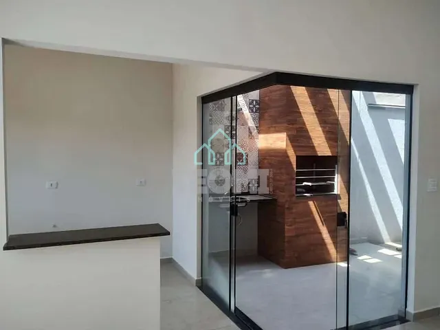 Casa 2 quartos e 2 banheiros, à venda, no bairro Areão em Taubaté