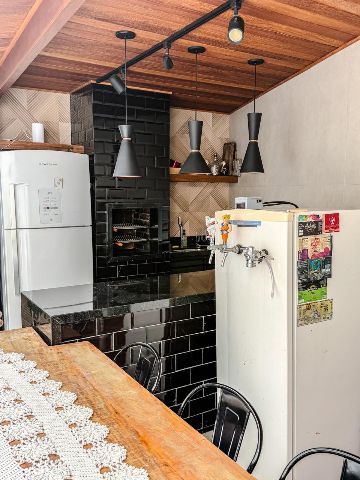 Casa 3 quartos e 3 banheiros, à venda, no bairro Jardim Vitória em Macaé