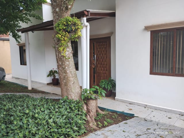 Casa com 620m² 3 quartos e 4 banheiros, à venda ou para alugar, no bairro Parque Santo Afonso em Vargem Grande Paulista