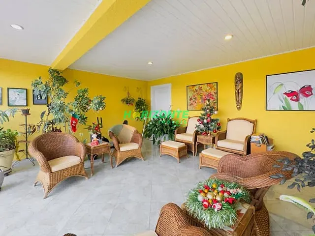 Casa com 240m² 3 quartos e 3 banheiros, à venda, no bairro Urbanova em São José dos Campos
