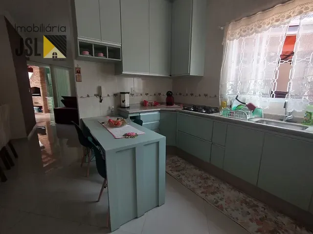 Casa com 237m² 3 quartos e 1 banheiro, à venda, no bairro Borda da Mata em Caçapava