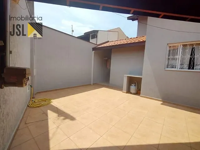 Casa com 237m² 3 quartos e 1 banheiro, à venda, no bairro Borda da Mata em Caçapava