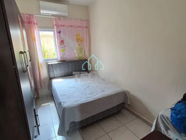 Casa 2 quartos e 2 banheiros, à venda, no bairro Granjas Panorama em Taubaté