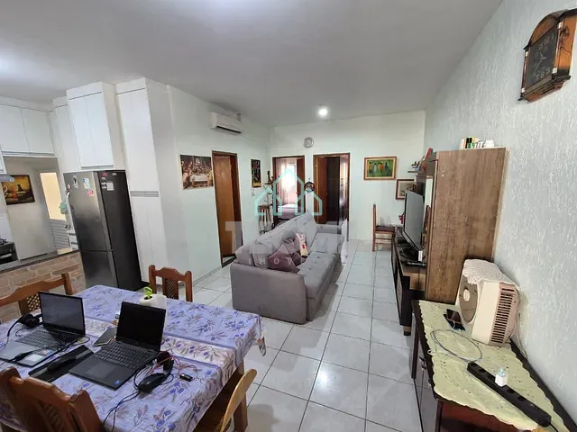 Casa 2 quartos e 2 banheiros, à venda, no bairro Granjas Panorama em Taubaté