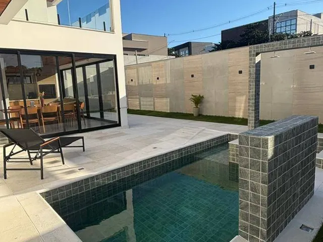 Casa com 370m² 4 quartos e 4 banheiros, à venda, no bairro Alphaville em Rio das Ostras