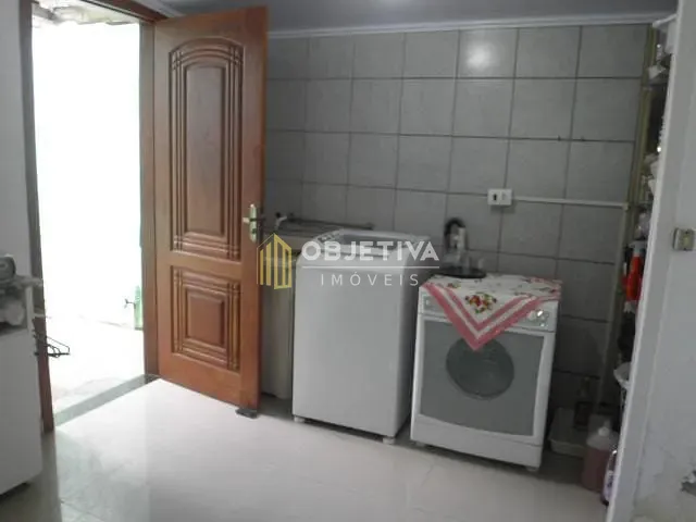 Casa 3 quartos e 4 banheiros, à venda, no bairro Rubem Berta em Porto Alegre