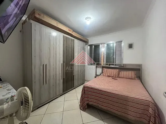 Casa com 150m² 3 quartos e 1 banheiro, à venda, no bairro Vila Bocaina em Mauá