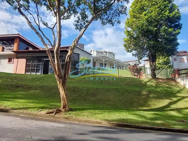 Casa com 1003m² 4 quartos e 4 banheiros, à venda, no bairro Marambaia em Vinhedo