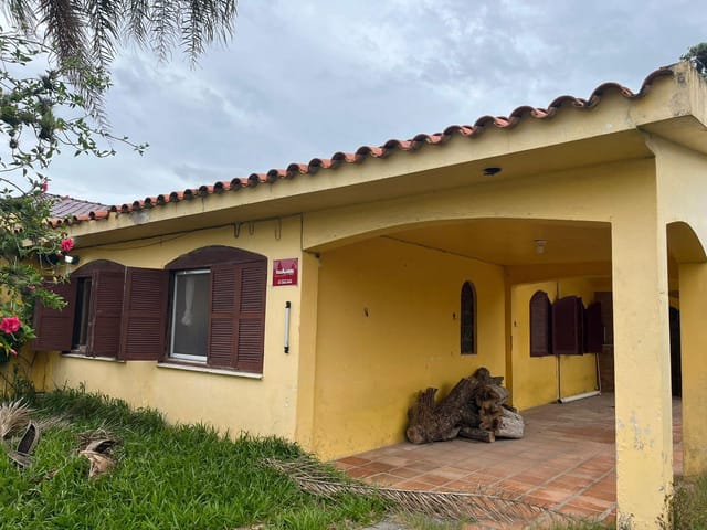 Foto do Casa - Casa 220 m² – 3 Dormitórios, Lazer Completo com Churrasqueira e Piscina | Laranjal, Pelotas/RS | UP Imóveis