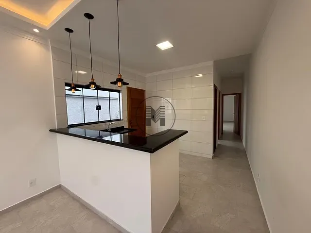 Casa 2 quartos e 2 banheiros, à venda, no bairro Estiva  em Taubaté