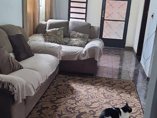 Casa com 275m² 4 quartos e 1 banheiro, à venda, no bairro Vila São Benedito em Pindamonhangaba