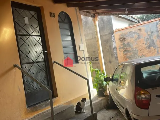 Casa com 275m² 4 quartos e 1 banheiro, à venda, no bairro Vila São Benedito em Pindamonhangaba