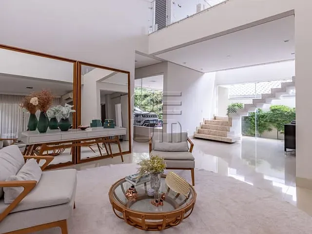 Casa com 300m² 3 quartos e 4 banheiros, à venda, no bairro Esperança em Londrina