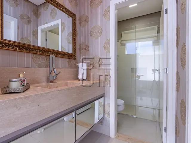 Casa com 300m² 3 quartos e 4 banheiros, à venda, no bairro Esperança em Londrina