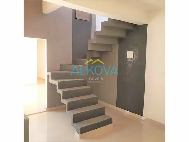 Casa com 150m² 3 quartos e 2 banheiros, à venda, no bairro Jardim Portugal em São José dos Campos