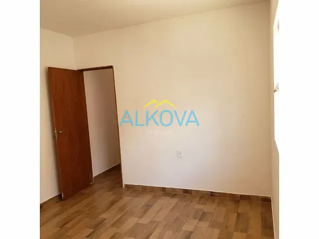 Casa com 150m² 3 quartos e 2 banheiros, à venda, no bairro Jardim Portugal em São José dos Campos