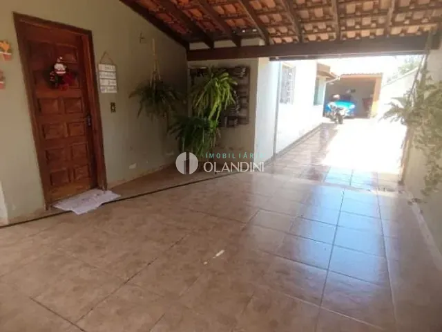 Casa com 300m² 3 quartos e 1 banheiro, à venda, no bairro Egydio Tagliari em Artur Nogueira