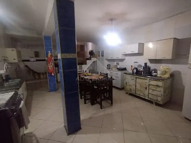 Casa com 280m² 3 quartos e 3 banheiros, à venda, no bairro Jardim Rosina em Mauá